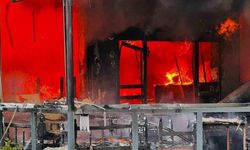 Sakarya Serdivan'da Restoran Yangınına Çok Sayıda Ekip Müdahale Ediyor