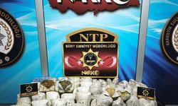 Siirt'te koyun yünleri arasında 37 kilo 600 gram esrar ele geçirildi