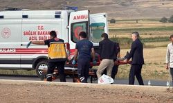 Sivas'ta kavşakta meydana gelen kazada 4 kişi yaralandı
