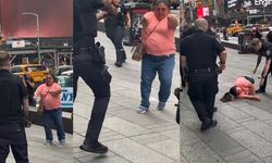Times Square'de 20 Saniyede İki Kişiyi Bıçaklayan Kadın Polis Tarafından Vurularak Durduruldu