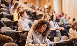 YKS Tercihlerinde İş Garantili Meslekler Öne Çıktı, Diş Hekimliği Tercih Edilmedi