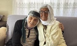 Zonguldak'ta 100 Yılı Aşkın Süredir Birlikte Yaşayan Safiye ve Şerife Nine