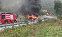 Zonguldak'ta takla atan otomobil yanarak hasar gördü: 1 kişi yaralandı