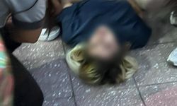 Adana'da Kaldırımda Yürüyen Kadın Kocası Tarafından Bıçaklandı