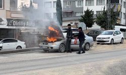 Adıyaman Besni'de Seyir Halindeki Otomobilde Yangın Çıktı