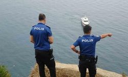 Antalya'da falezlerden gelen yardım çığlığı ekipleri harekete geçirdi