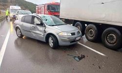 Aşkale'de 4 aracın karıştığı zincirleme trafik kazası