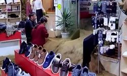 Ayazağa'da mağazaya su baskını anları kamerada
