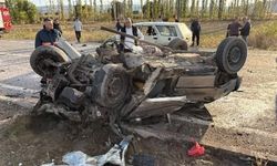 Çorum İskilip'te İki Otomobil Çarpıştı: 5'i Aynı Aileden 7 Kişi Yaralandı