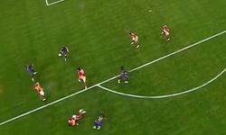 Galatasaray-Barcelona maçındaki ilk golde pasif ofsayt tartışması yaşandı