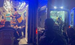 Hakkari'de Minibüs Dereye Uçtu: 20 Göçmen Yaralandı