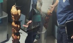 Hatay'da 15 kilogram bozuk tavuk satışa sunulurken zabıta müdahale etti
