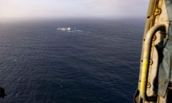 Hürmüz Boğazı'nda Süper Tanker Mayına Çarptı