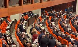 İletişim Başkanı Duran'dan YENİ Parti Grubu'nun salonu terk etmesine tepki