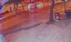 Isparta'da yaşanan trafik kazası güvenlik kamerasına yansıdı