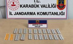 Karabük'te 2 şüphelinin üzerinde 230 sentetik ecza hapı bulundu
