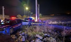 Kayseri'de iki otomobilin çarpıştığı kazada 3 kişi yaşamını yitirdi