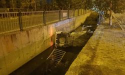 Kayseri'de otomobil su kanalına düştü: 2 kişi yaralandı