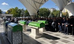 Kayseri'de trafik kazasında yaşamını yitiren 3 kişi defnedildi