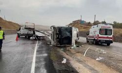 Kırıkkale'de İşçi Servis Midibüsü Devrildi: 14 Yaralı