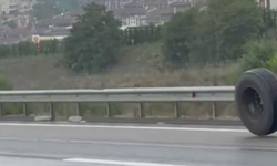 Kuzey Marmara Otoyolu'nda Tır Lastiğinin Kopması Trafikte Tehlike Yarattı