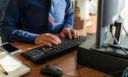 KVKK'den işverenlere kurumsal e-posta denetimiyle ilgili ilke kararı