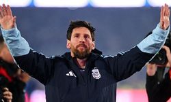 Lionel Messi, Arjantin Milli Takımı'na 21 Yıllık Kariyerin Ardından Veda Etti