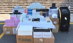 Mersin'de 10 Milyon TL Değerinde Kaçak Estetik Malzemesi Ele Geçirildi, 2 Kişi Gözaltında