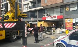 Pendik'te freni boşalan hafriyat kamyonu eczaneye girdi, 7 kişi yaralandı