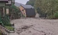 Sakarya'da Dere Kenarındaki Villa Yıkıldı