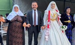 Şemdinli'de Düğünde En Fazla 11 Cumhuriyet Altını Takılması Çağrısı