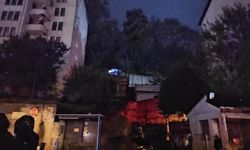 Zonguldak Çatalağzı'nda Heyelan İstinat Duvarını Yıktı, İki Araç Toprak Altında Kaldı