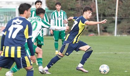 Fenerbahçe U19 takımında tekme isyanı