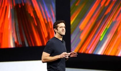 Apple'ın Yeni CEO'su John Ternus'un LinkedIn Profili Dikkat Çekti