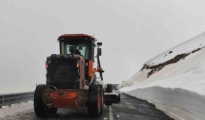 Kapalı olan Ardahan-Ardanuç kara yolu ulaşıma açıldı