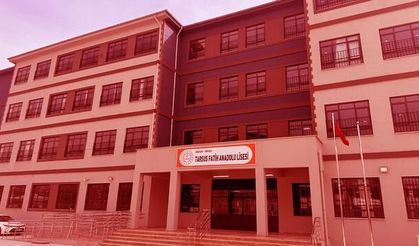 Mersin'de Lise Öğrencisi Okulda Silahla Yakalandı