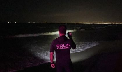 Mersin Tarsus'ta Denize Giren Aileden 3 Kişi Boğuldu, Kayıp Kişi İçin Arama Sürüyor