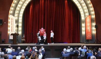 Hatay'da 30 Ağustos Zafer Bayramı'nda Yaşlılar ve Çocuklar Bir Araya Geldi