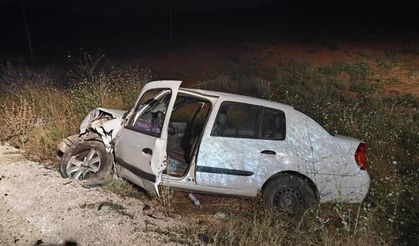 Isparta Yalvaç'ta İki Otomobil Çarpıştı: 3 Kişi Yaralandı