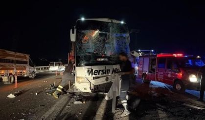 Şanlıurfa Siverek'te Yolcu Otobüsleri Çarpıştı: 13 Kişi Yaralandı