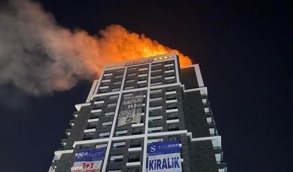 Ankara Altındağ'da Çatı Yangınına İtfaiye Müdahalesi