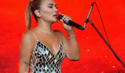 Demet Akalın Son Konserinde Taciz İddiasını Anlattı