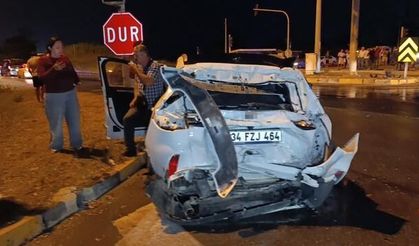 Manavgat'ta tırın devrilmesi sonucu 2 kişi yaşamını yitirdi