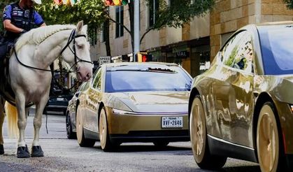 Tesla'nın sürücüsüz Cybercab aracı 10 dakikalık yolu 70 dakikada tamamladı