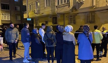 İstanbul Bahçelievler'de istinat duvarı yıkıldı, iki bina tahliye edildi