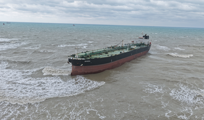 İstanbul Kısırkaya açıklarında Liberya bayraklı tanker karaya oturdu
