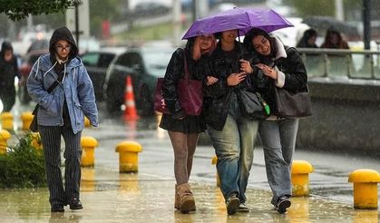 İstanbul'da Gök Gürültülü Sağanak Yağış Bekleniyor