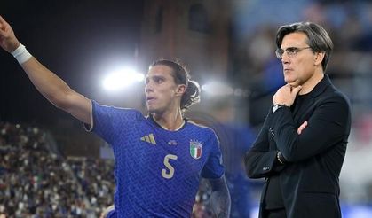 İtalya'nın golü sonrası Türk taraftarlar Montella'ya tepki gösterdi