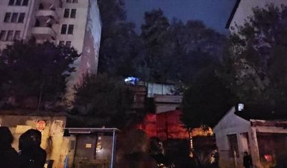 Zonguldak Çatalağzı'nda Heyelan İstinat Duvarını Yıktı, İki Araç Toprak Altında Kaldı