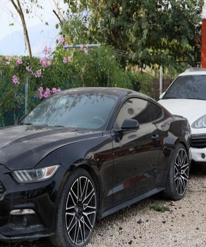 Milyonluk araçlar çürümeye terk edildi! 20 yıldır satılmayı bekleyenler var